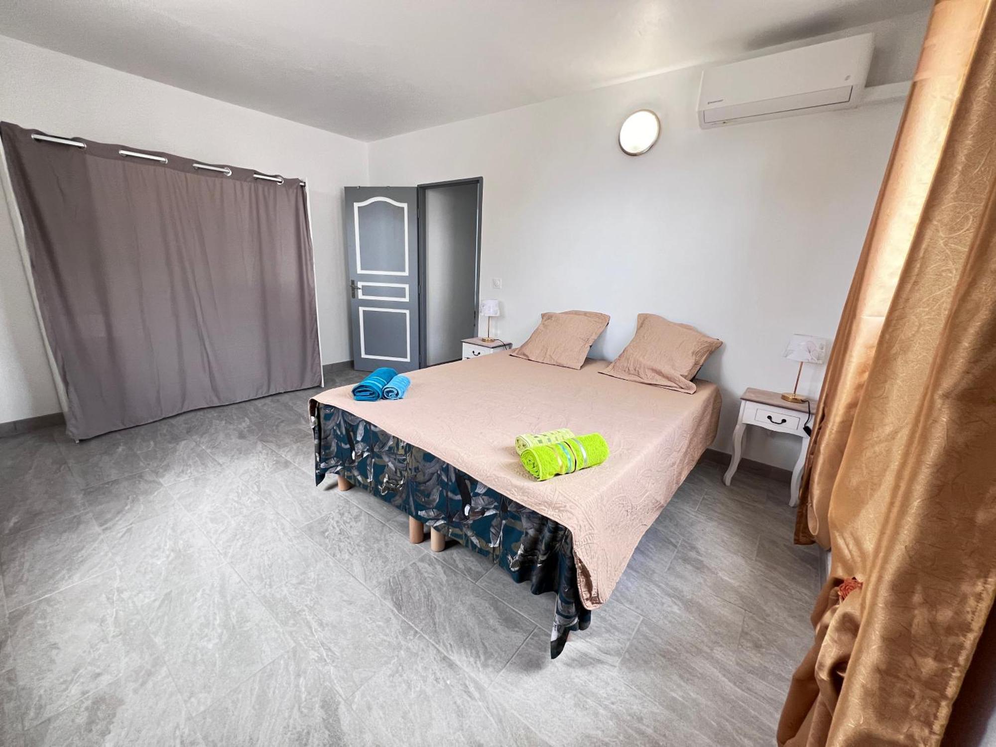 Elegant Appartement T3 Chataigne : Spacieux Сен-Лу Екстериор снимка