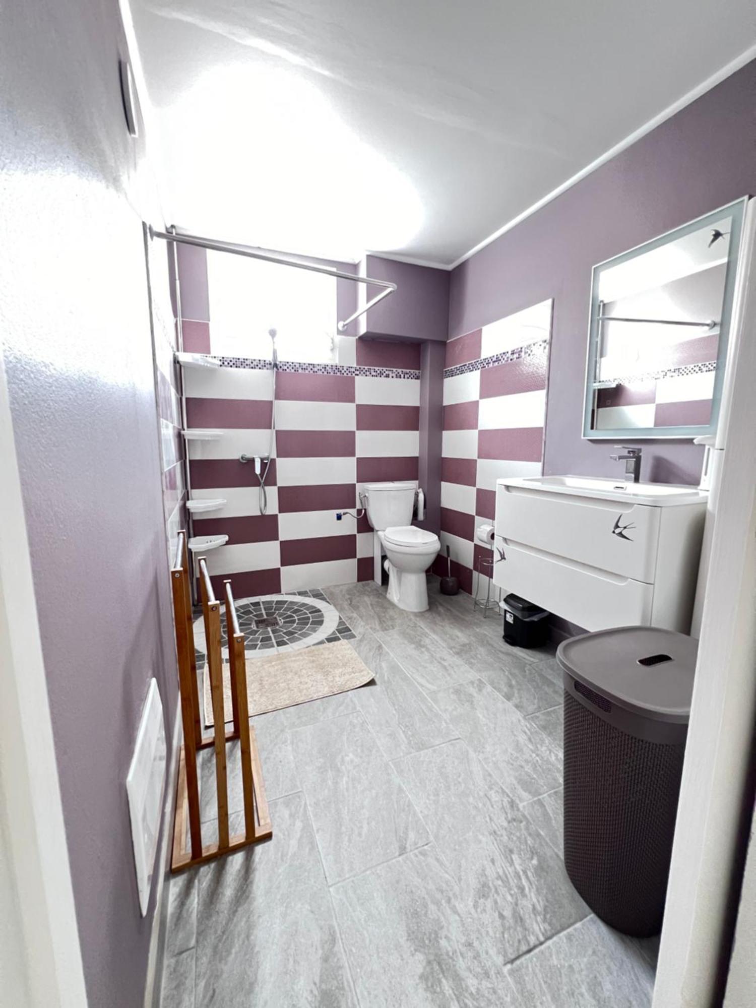 Elegant Appartement T3 Chataigne : Spacieux Сен-Лу Екстериор снимка